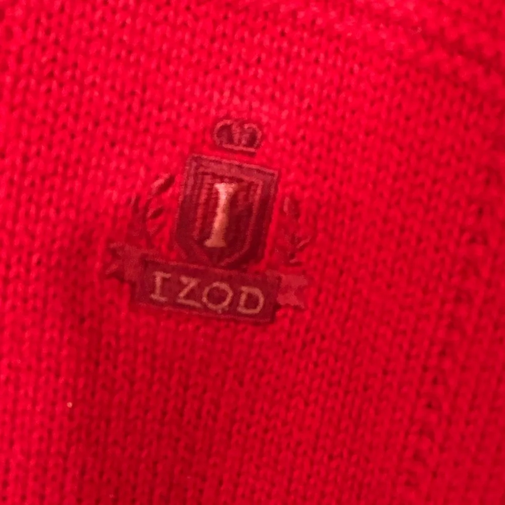 IZOD MEN’s size large red sweater 100% cotton 29”L 26” sleeve 23” p2p